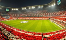 九游娱乐网站-当安第斯山风拂过法兰西，秘鲁绝杀尼斯与梅西在欧冠决赛的传奇一夜