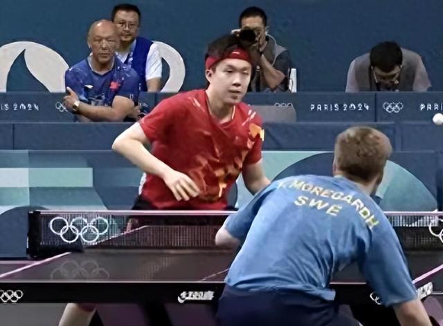 关于瑞典队在关键时刻取得胜利引发观众欢呼的信息 关于瑞典队在关键时刻取得胜利引发观众欢呼的信息