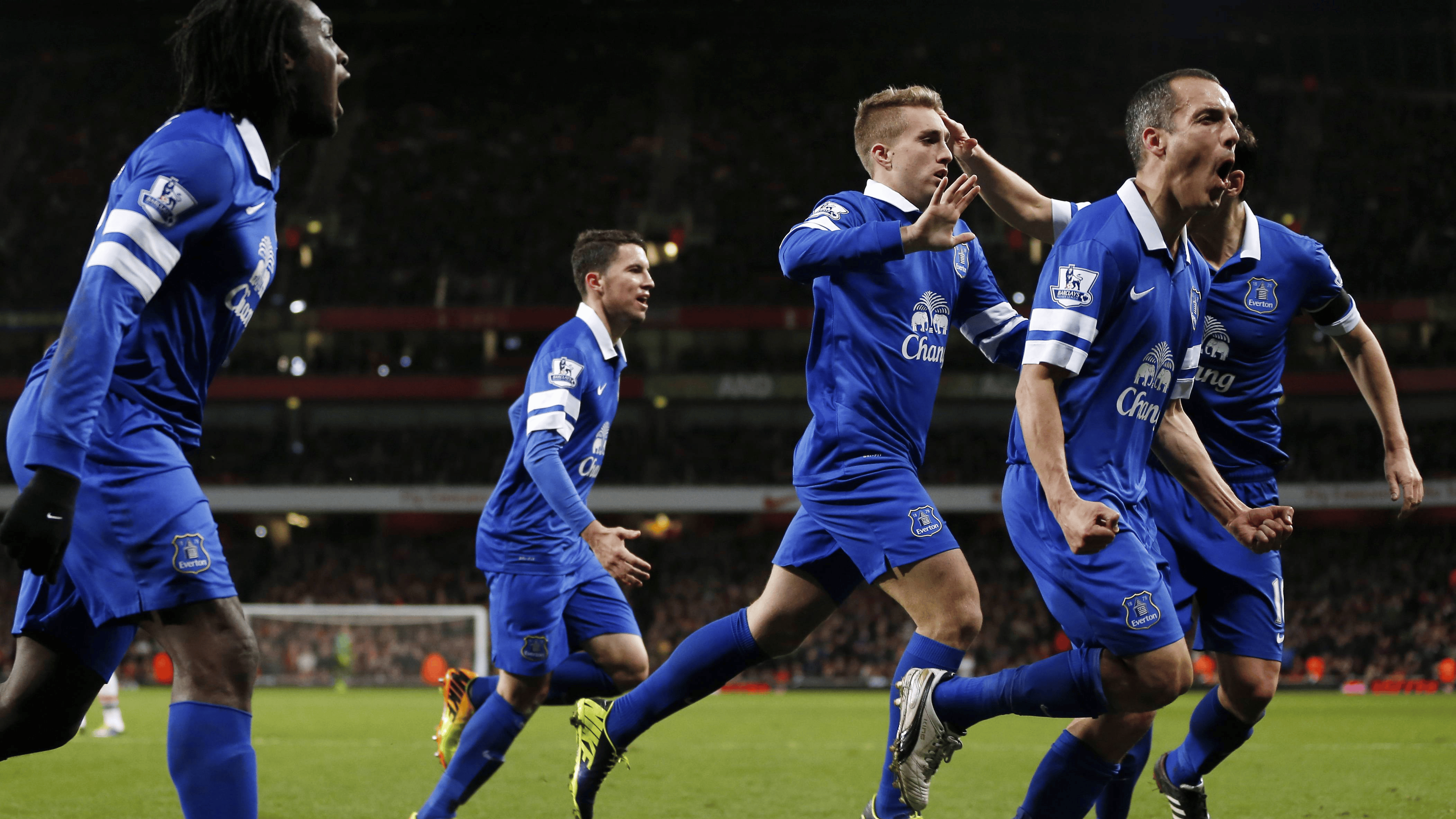 埃弗顿主场横扫莱斯特城，豪取三分保级形势一片大好的简单介绍