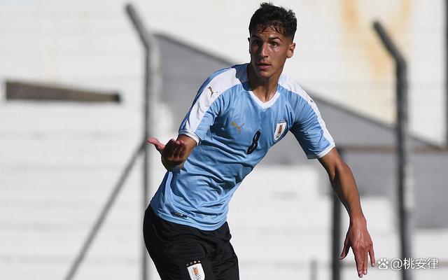 包含南美洲球员风头无两,成为比赛焦点的词条 包含南美洲球员风头无两,成为比赛焦点的词条