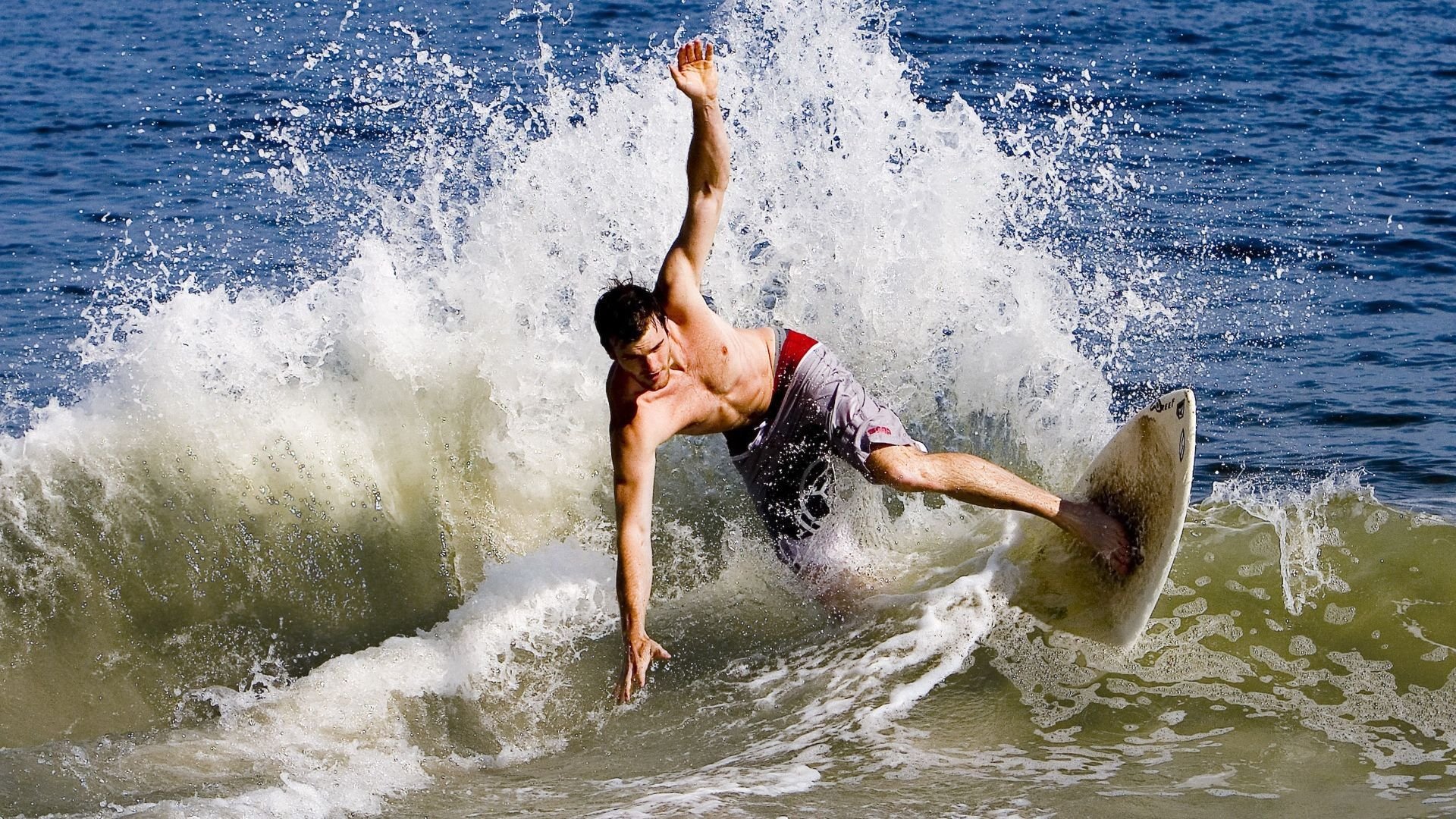 魔术对阵鹈鹕，武切维奇表现堪称教科书，一场关于现代中锋的定义之战