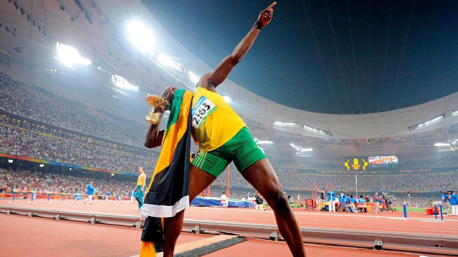 维尼修斯一剑封喉！厄瓜多尔决胜局力克波兰，桑巴新王成关键先生